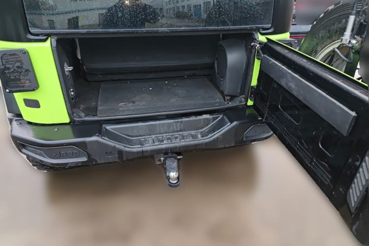 Used Jeep Wrangler 2008 3.8L Sahara two-door model