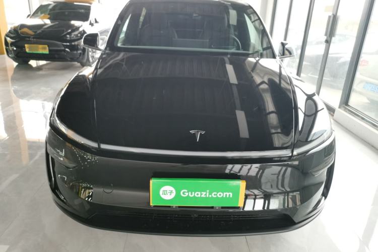 Used Tesla Model Y 2026 Rear-Drive Model
