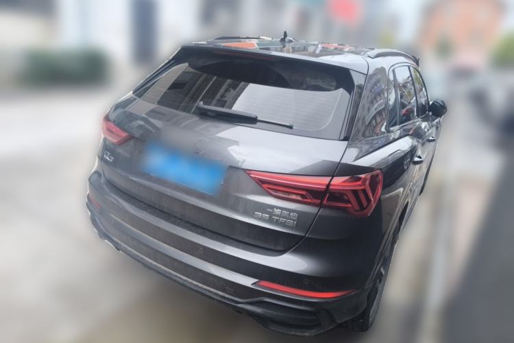 Used Audi Q3 2023 35 TFSI Fashion Dynamic Model (1.4T)
