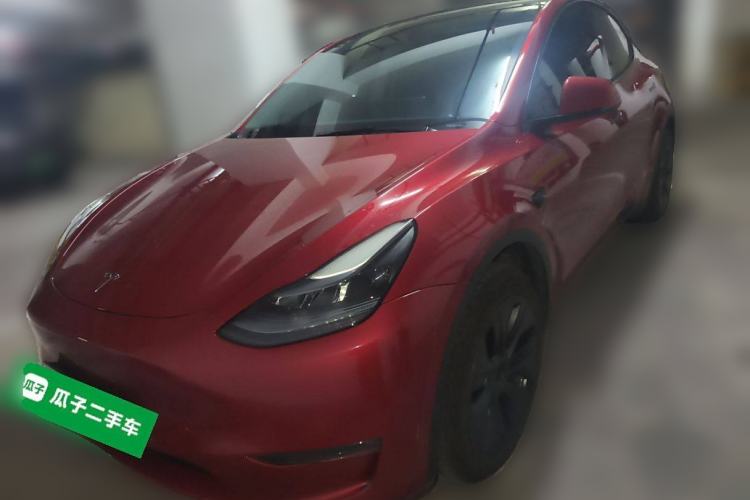 Used Tesla Model Y 2024 Long-Range All-Wheel-Drive Version
