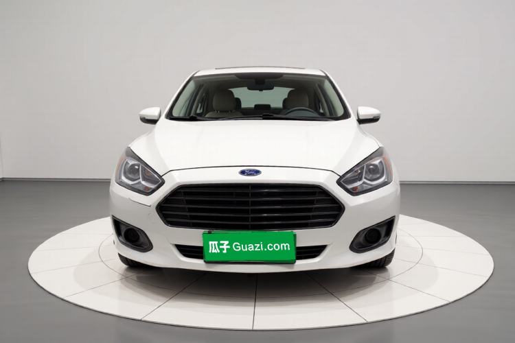 Used Ford Escort 2015 1.5L Automatic Fashion Model