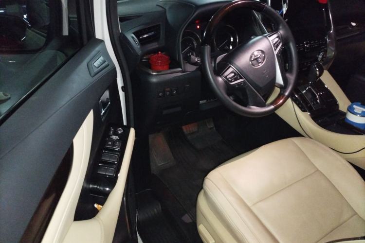 Used Toyota Alphard 2021 Dual-Engine 2.5L Luxury Edition Driver Seat