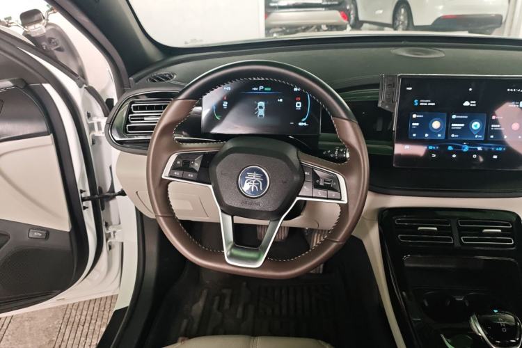 Used BYD Qin PLUS 2024 HONOR Edition DM-i 55KM Leading Model Steering Wheel