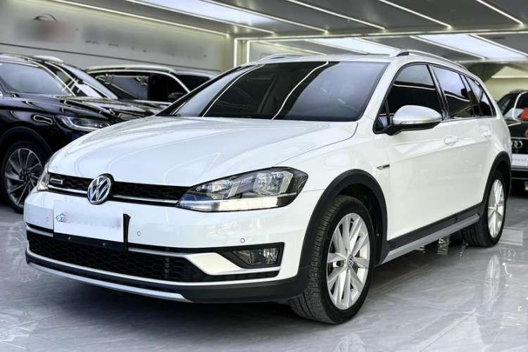 Used Volkswagen Golf 2019 1.8TSI Travel Edition