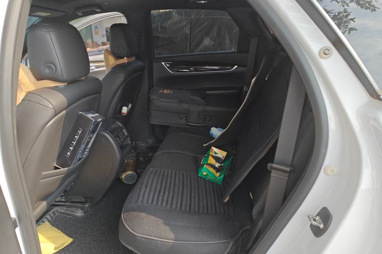 Used Cadillac XT5 2018 25T Tech Model
