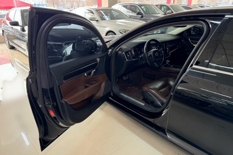 Used Volvo S90 2017 T4 Zhiyuan Edition