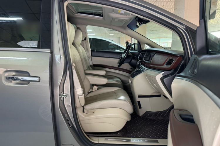 Used Buick GL8 2017 25S Prestige Version China V Standard
