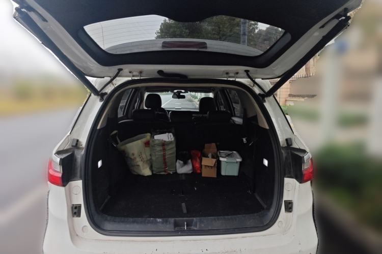 Used BYD Song MAX 2017 1.5T Automatic Smart Connect Elite 7-Seater Trunk