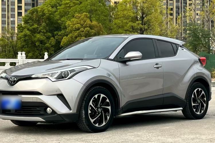 Used Toyota IZOA 2018 2.0L Yichi Version China VI Standard