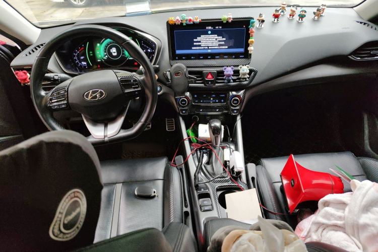 Used Hyundai Lafesta 2019 280TGDi Smart Speed Version China V Standard Center Console