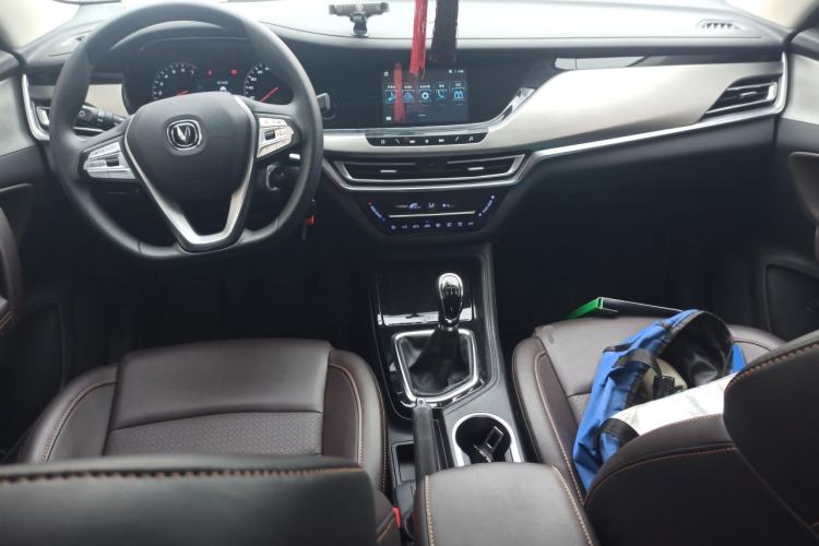 Used CHANGAN CS35PLUS 2019 1.6L Manual E-Link Upgrade Edition
