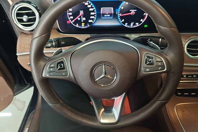 Used Mercedes-Benz E-Class 2018 Facelift E 200 L
