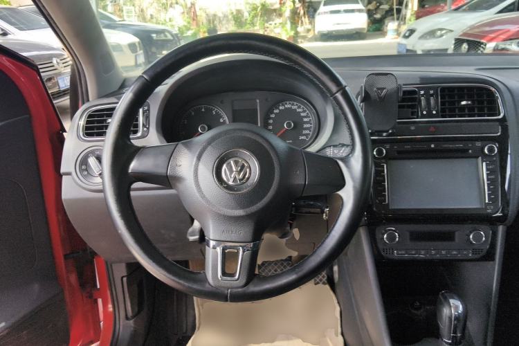 Used Volkswagen Polo 2011 1.6L Automatic ZhiKu Edition
