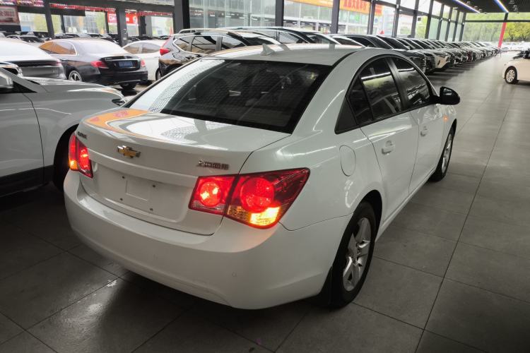 Used Chevrolet Cruze 2013 1.8L SE AT Rear Right 45 Deg