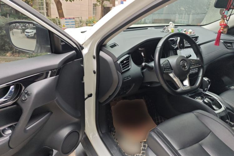 Used Nissan X-Trail 2022 Revised Version 2.0L Two-Wheel Drive Smart Connect Premium Edition
