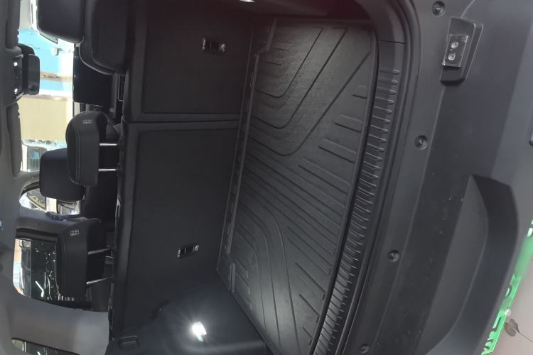 Used Formula Leopard Titanium 3 2025 501 km All-Wheel Drive Intelligent Driving Max Edition
