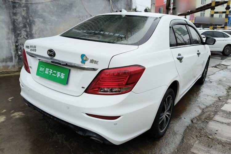Used BYD Surui 2015 Revised Version 1.5L Manual Luxury Edition