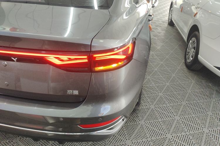 Used Geely Auto Emgrand 2022 4th Generation 1.5L CVT Luxury Model