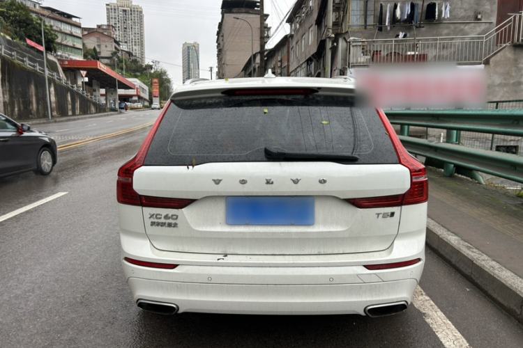 Used Volvo XC60 2019 T5 4x4 Smart Edition China VI Standard