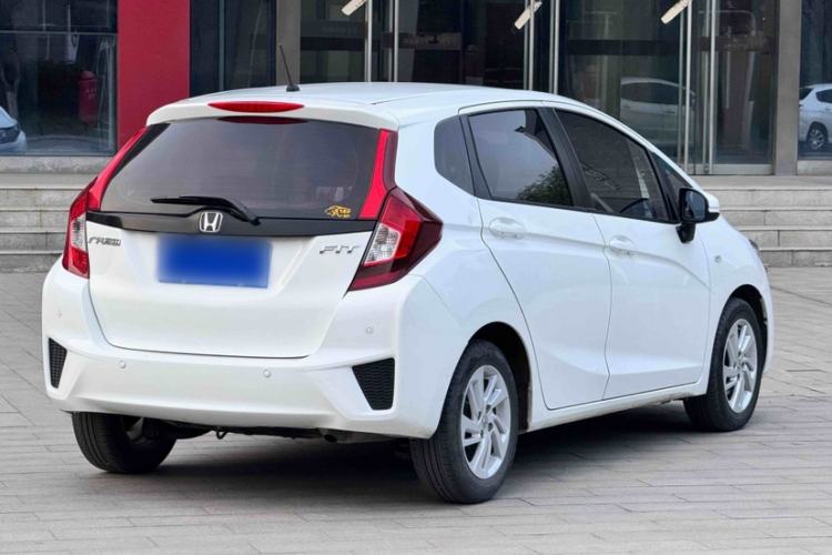 Used Honda Fit 2016 1.5L LXS CVT Comfort Sunroof Version Exterior 2