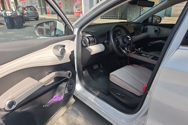 Used BYD Yuan PLUS 2024 Honor Edition 430KM Beyond Model
