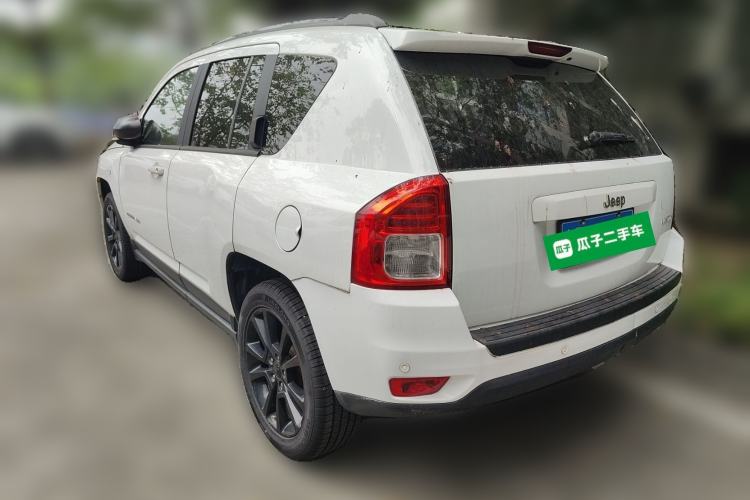 Used Jeep Compass 2013 2.0L two-wheel drive luxury version Rear Left 45 Deg