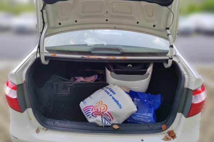 Used Kia K2 2011 Sedan 1.6L Automatic Transmission Premium