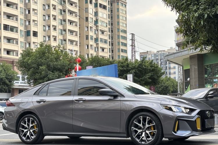 Used GAC Trumpchi EMPOW 2021 270T DCT J16 Version
