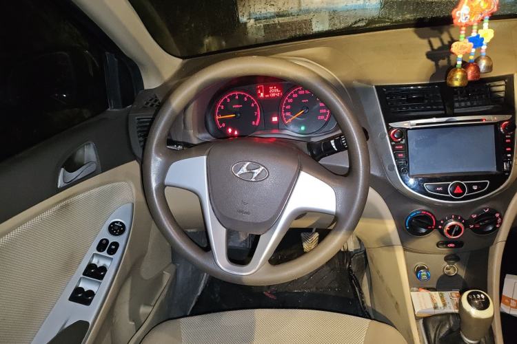 Used Hyundai Verna (older generation) 2010 Sedan 1.4L Manual Comfort GS
