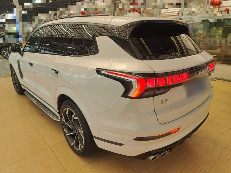 Used Lynk & Co 09 2021 2.0T Halo Six-Seater — 4