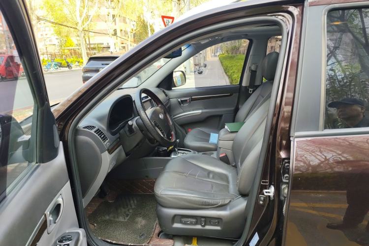 Used Hyundai Santa Fe Classic 2010 2.4 Comfort Edition 7-Seater Four-Wheel Drive Driver Seat