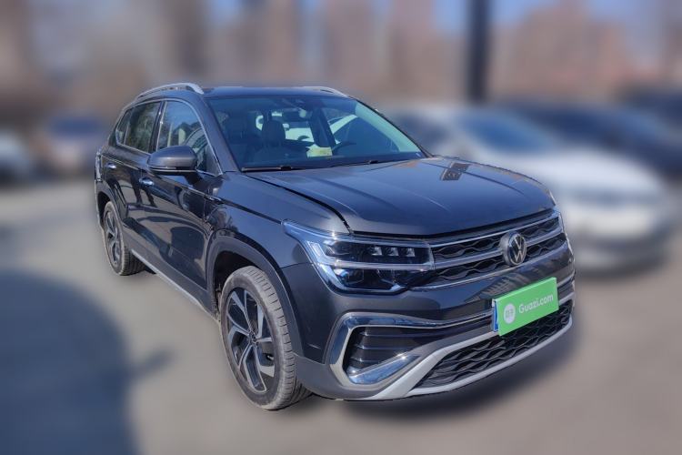 Used Volkswagen Tharu 2023 300TSI Two-Wheel-Drive Full Moon Edition Front Right 45 Deg