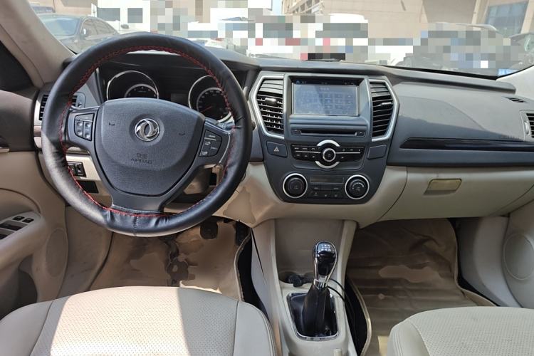Used Dongfeng Aeolus A60 2016 1.5L Manual Luxury Version Center Console