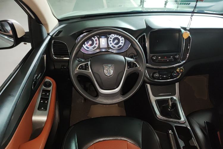 Used Baojun 560 2015 1.8L Manual Elite Edition Steering Wheel