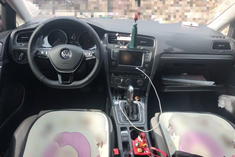 Used Volkswagen Golf 2017 230TSI Automatic Luxury Million-Vehicle Commemorative Edition