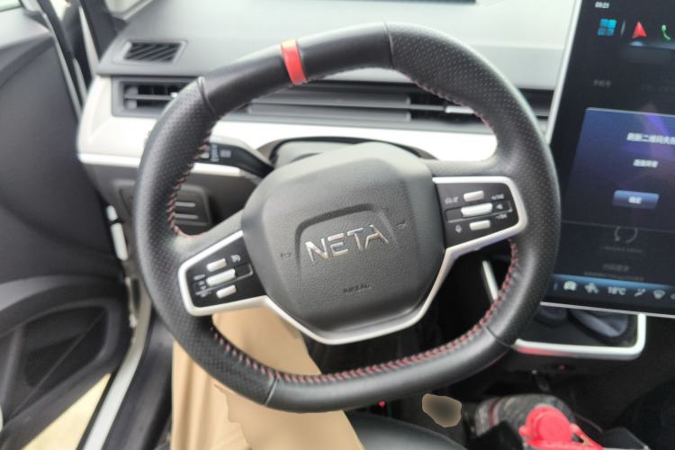 Used NETA V 2021 Long-Range Entertainment Edition Upgrade Model Steering Wheel