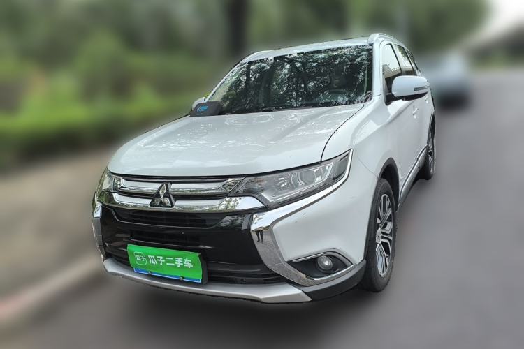 Used Mitsubishi Outlander 2018 2.0L Two-Wheel Drive Glory Edition 5 Seats Guazi used car, China used car export, Used car for sale, Used cars, Cheapest cars for sale