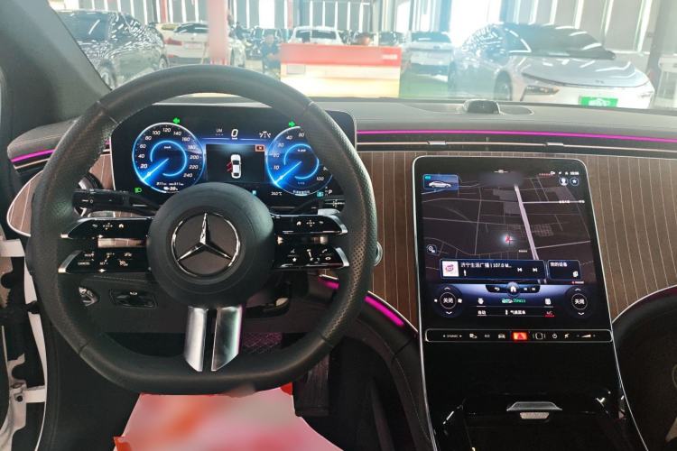 Used Mercedes-Benz EQE 2022 350 Pioneer Edition
