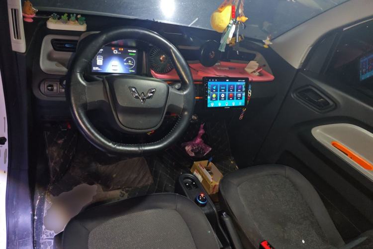 Used Wuling Hongguang MINIEV 2020 Enjoyment Model Lithium Iron Phosphate Center Console