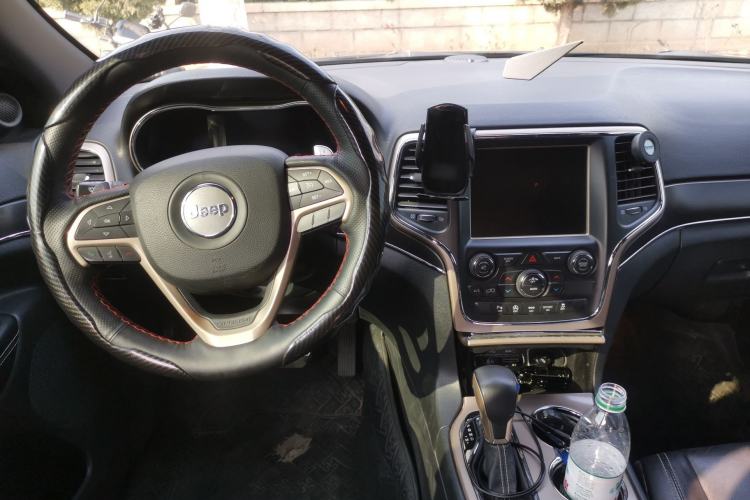 Used Jeep Grand Cherokee 2016 3.0L Comfort Navigation Edition
