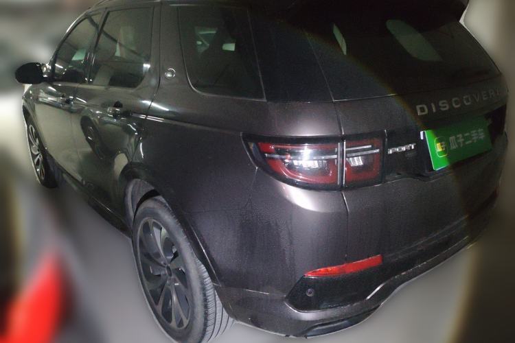 Used Land Rover Discovery Sport 2022 Revised Version 249 PS Metropolitan Edition Rear Left 45 Deg
