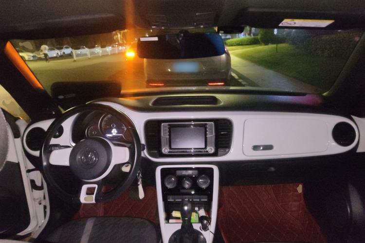 Used Volkswagen Beetle 2018 180TSI Yile Model Center Console