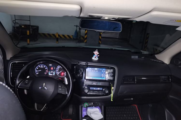 Used Mitsubishi Outlander 2016 2.4L 4x4 Elite Edition 5 Seats