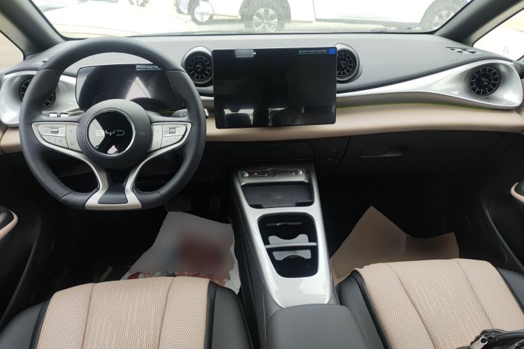 Used BYD Dolphin 2025 Intelligent Driving Version 410 km Fashion Edition