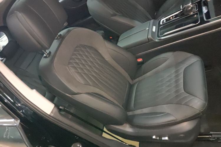 Used Hongqi HS5 2023 2.0T Qixiang Pro Edition