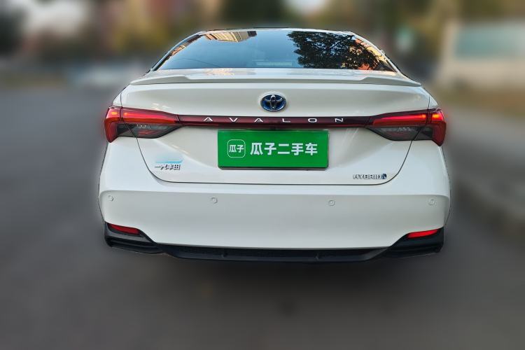 Used Toyota Avalon 2019 Dual-Engine 2.5L Luxury Edition China VI Standard Rear