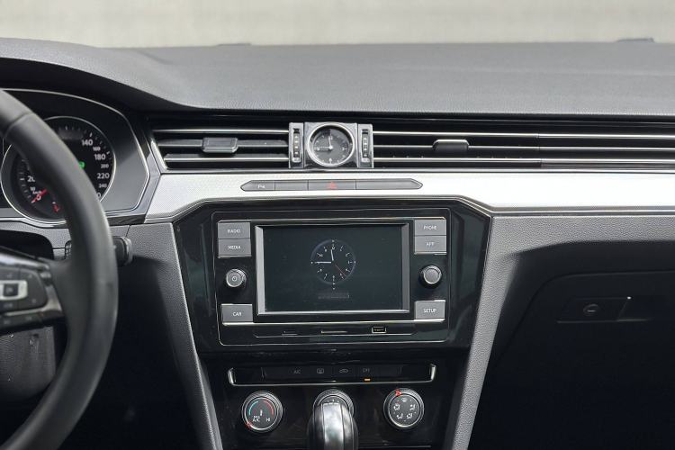 Used Volkswagen Magotan 2019 330TSI DSG Leading Model China VI Standard