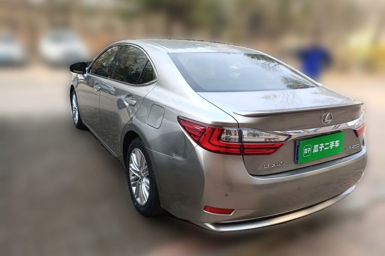 Used Lexus ES 2015 200 Elite Edition Rear Left 45 Deg