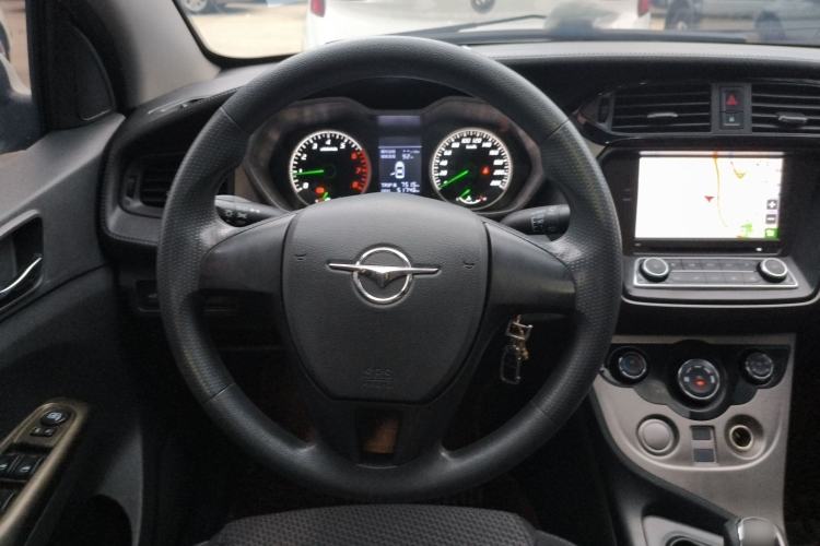 Used Haima M3 2016 1.5L Manual Comfort Model with Sunroof Steering Wheel