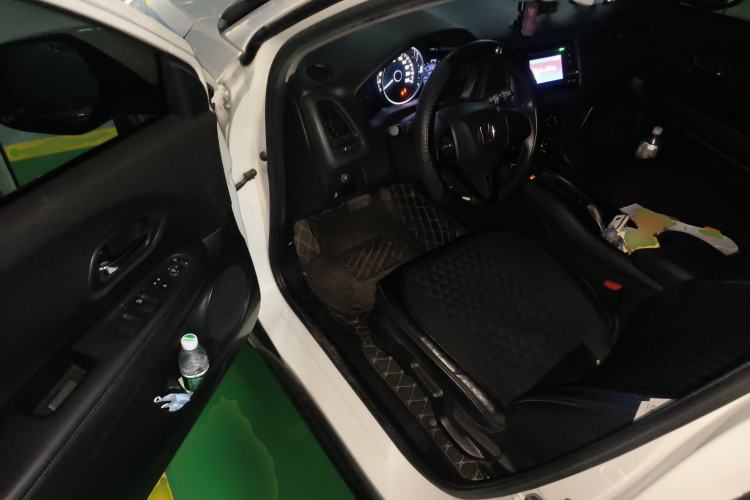 Used Honda Vezel 2017 1.8L CVT Front-Wheel Drive Pioneer Edition Driver Seat